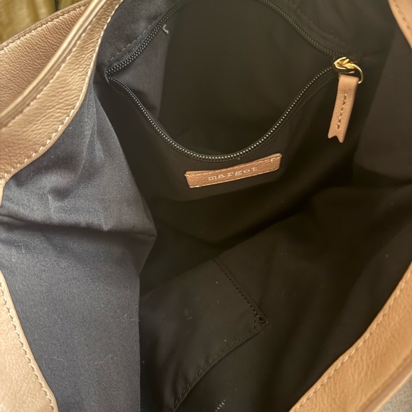 Margot pink blush tone leather shoulder bag with tassels and details! - Picture 4 of 5